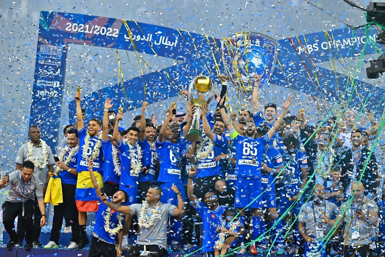 الهلال .. الفارق 30 لقبا                