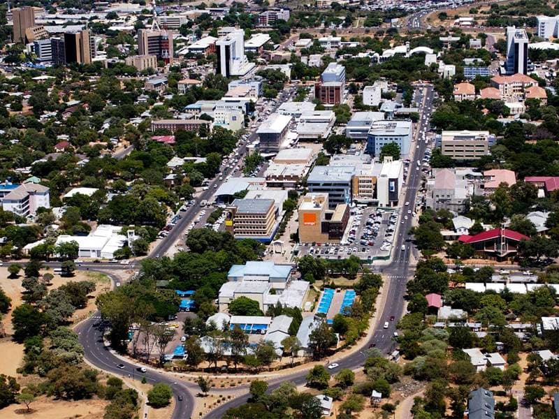 نسجت بوتسوانا في العمق الإفريقي قصة نجاح ألهمت العالم.