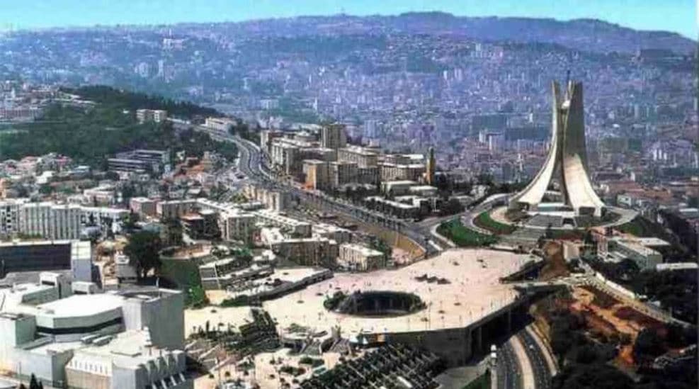 الجزائر تتوقع نمو اقتصاد البلاد بنسبة 3.4% في 2022