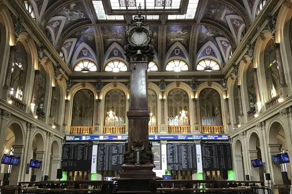 البرازيل: إصابات كورونا تصل إلى 5.57 مليون والوفيات 160 ألفا و 496 