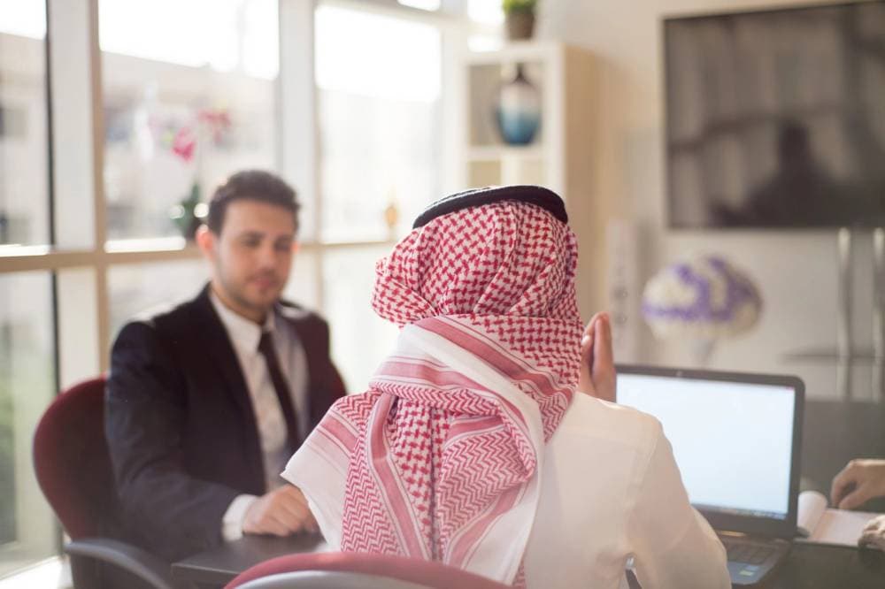 يتيح نظام الشركات تقسيم الأسهم إلى أسهم ذات قيمة اسمية أقل.