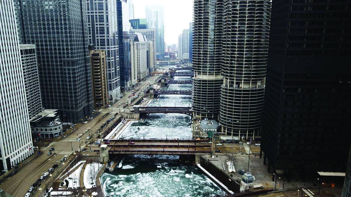 بناء المساكن الجديدة هوى إلى معدل سنوي قدره 1.446 مليون وحدة الشهر الماضي.