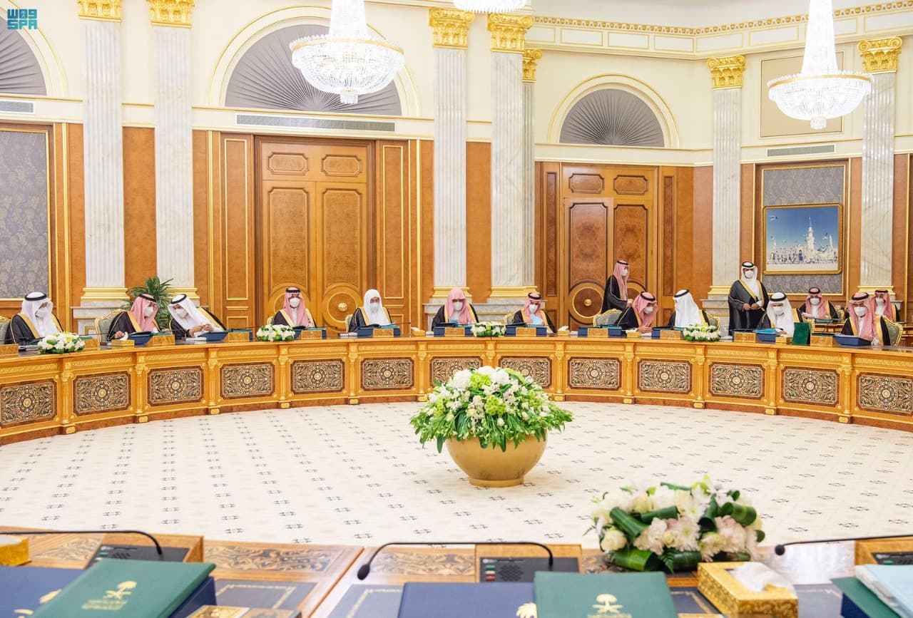 إنشاء هيئة لتسويق الاستثمار وهيئة للطرق