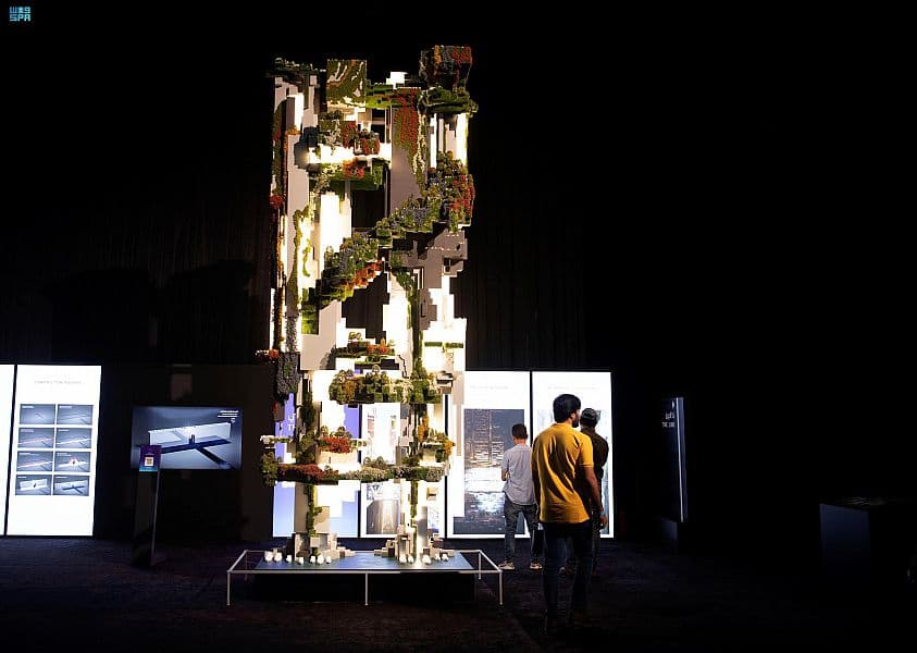 حتى 14 أغسطس .. 50 جولة يوميا للزوار للتعايش مع حياة "ذا لاين" العصرية