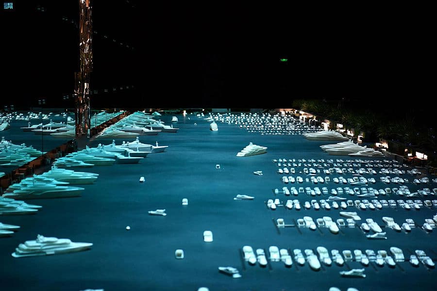 حتى 14 أغسطس .. 50 جولة يوميا للزوار للتعايش مع حياة "ذا لاين" العصرية