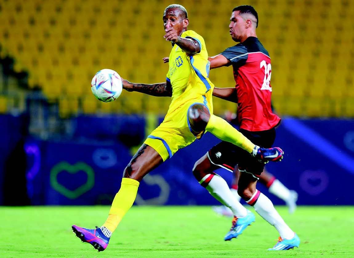 "تيسلا" تريد إنشاء أكبر مصنع للبطاريات في العالم  