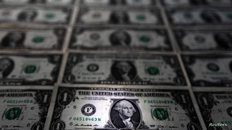 مركز الملك سلمان للإغاثة يوزع 550 حقيبة شتوية للنازحين في مخيم السويداء بمأرب