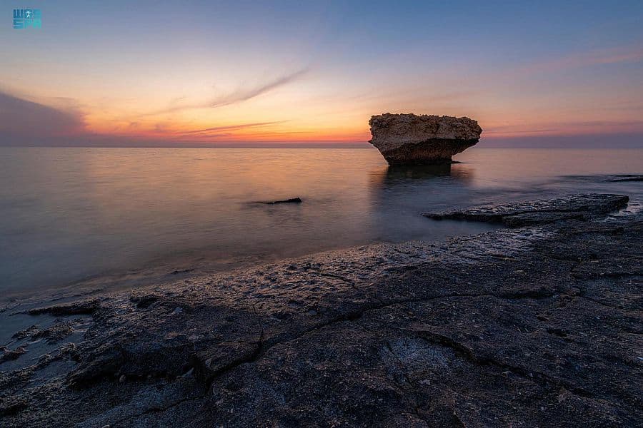 سواحل تبوك .. ثروة طبيعية جمالية تأسر جميع زوارها