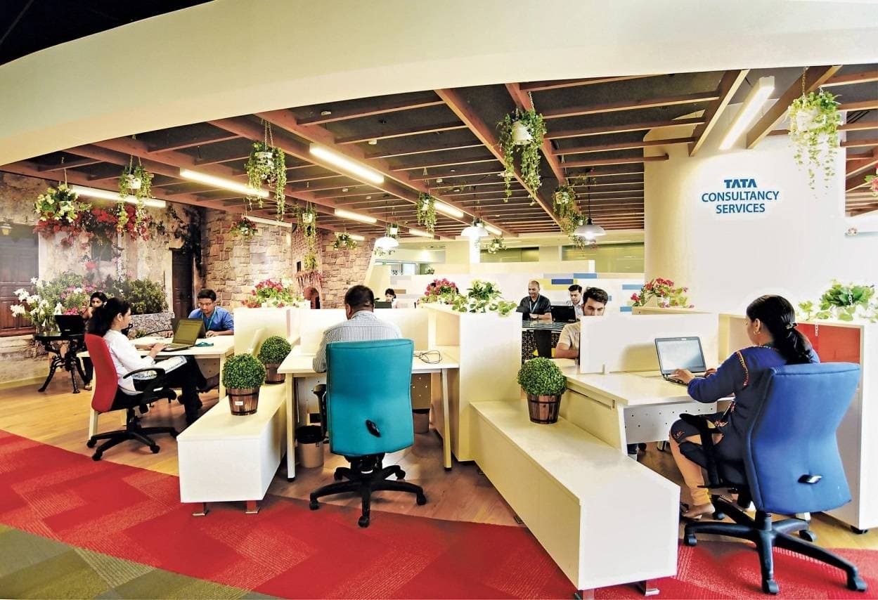 تحول لافت .. التباطؤ يغشى خدمات تكنولوجيا المعلومات الهندية