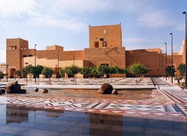 "أدنوك" تنتج أول كمية من الغاز غير التقليدي في الإمارات