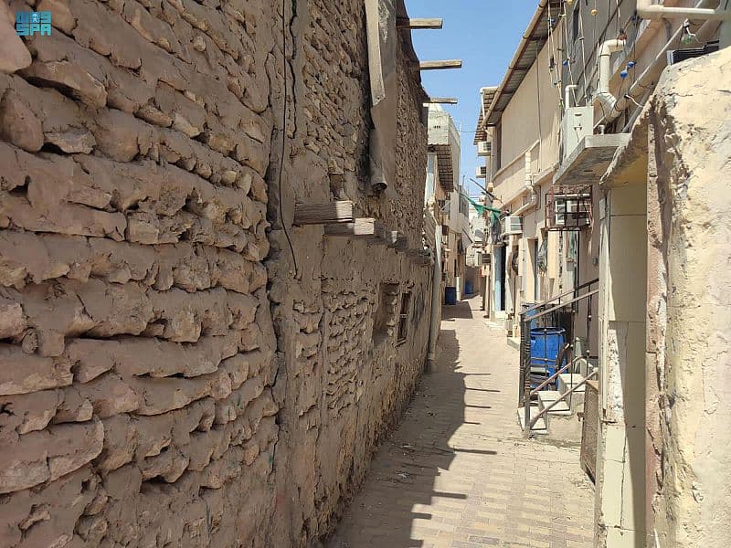 نزع ملكية 119 عقارا في القطيف لفك الاختناقات المرورية 