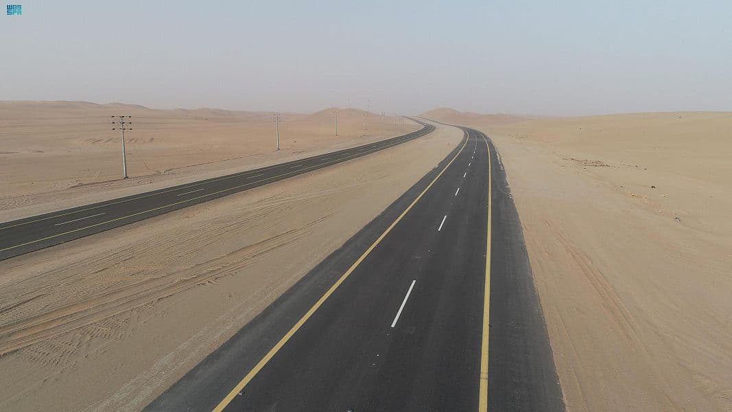تواصل تنفيذ مشروع ازدواج طريق الرياض - الرين - بيشة
