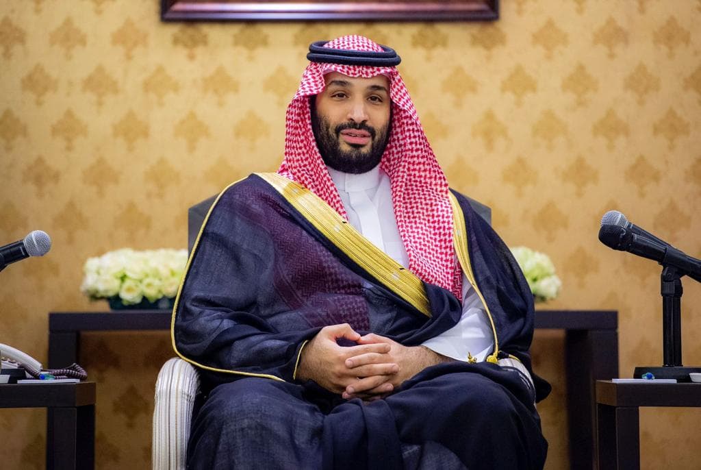 ولي العهد يلتقي وزير الدفاع وقيادات الوزارة
