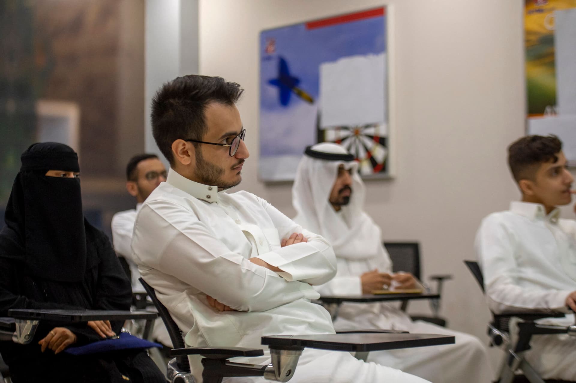 من خدمة الغرف إلى إدارة الفنادق .. سعوديون يتدربون للنهوض بالسياحة