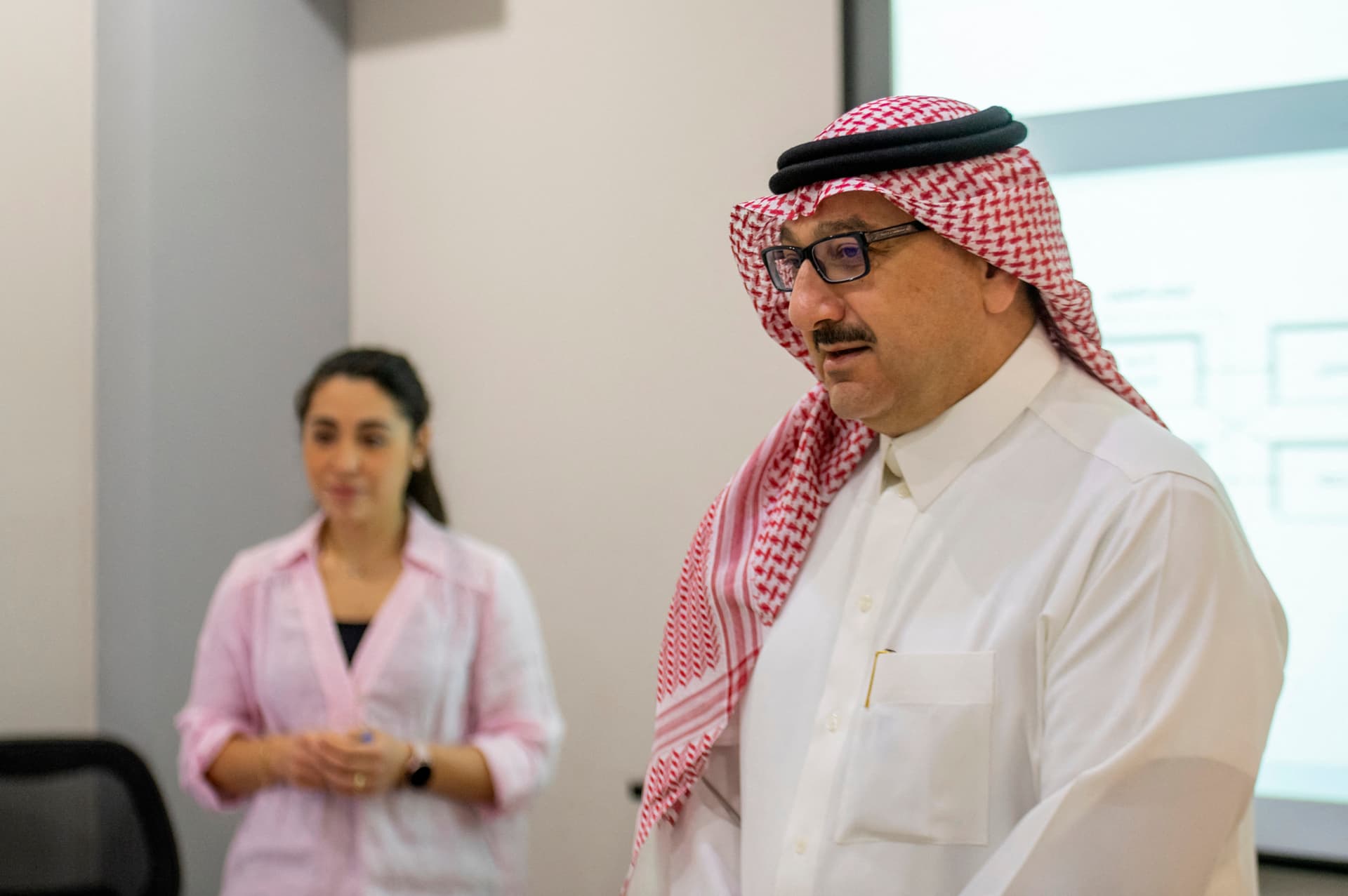 من خدمة الغرف إلى إدارة الفنادق .. سعوديون يتدربون للنهوض بالسياحة