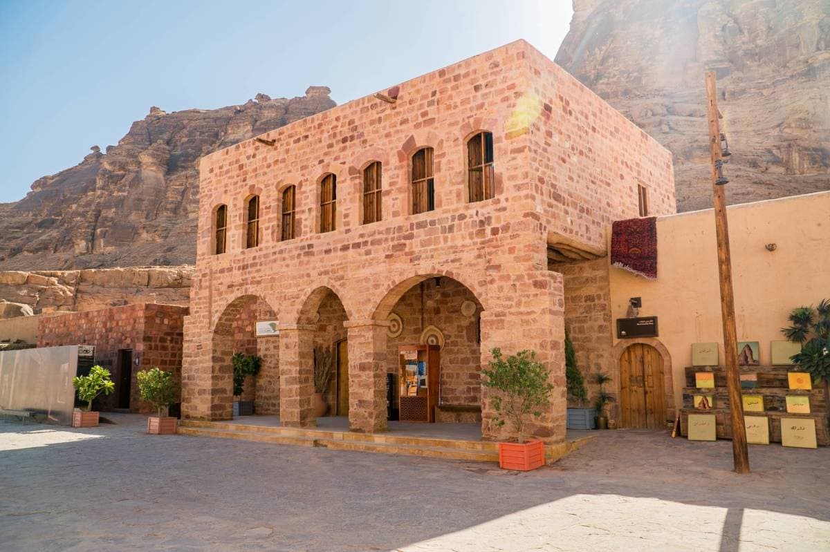 بمزايا وحزم تحفيزية للكوادر الوطنية .. وزارة الاتصالات تطلق برنامج "رواد الألعاب" 