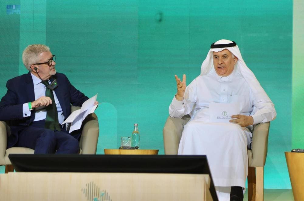 جانب من إطلاق روسيا صاروخا يحمل أول قمر اصطناعي لمراقبة المناخ في القطب الشمالي