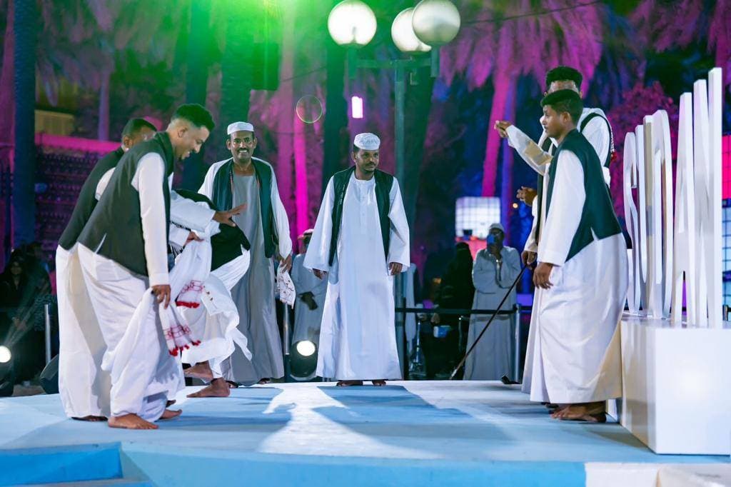 الفنون الشعبية تسيطر على فعاليات السوادي.