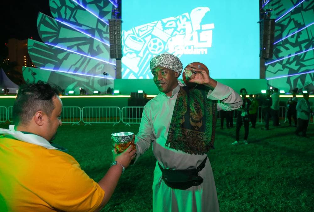 «دبي» يقود مكاسب بورصات الخليج بفضل خطط السياحة .. و«سوديك» يدعم «المصرية»