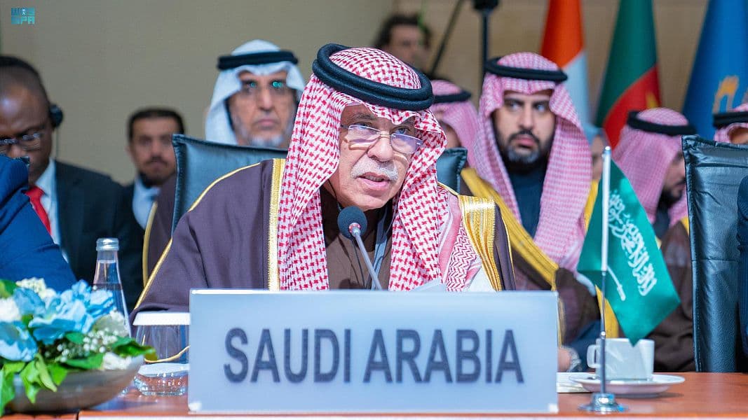 وزير التجارة يشارك في اجتماعات "الكومسيك" ويلتقي 12 مسؤولا ورؤساء كبرى الشركات التركية
