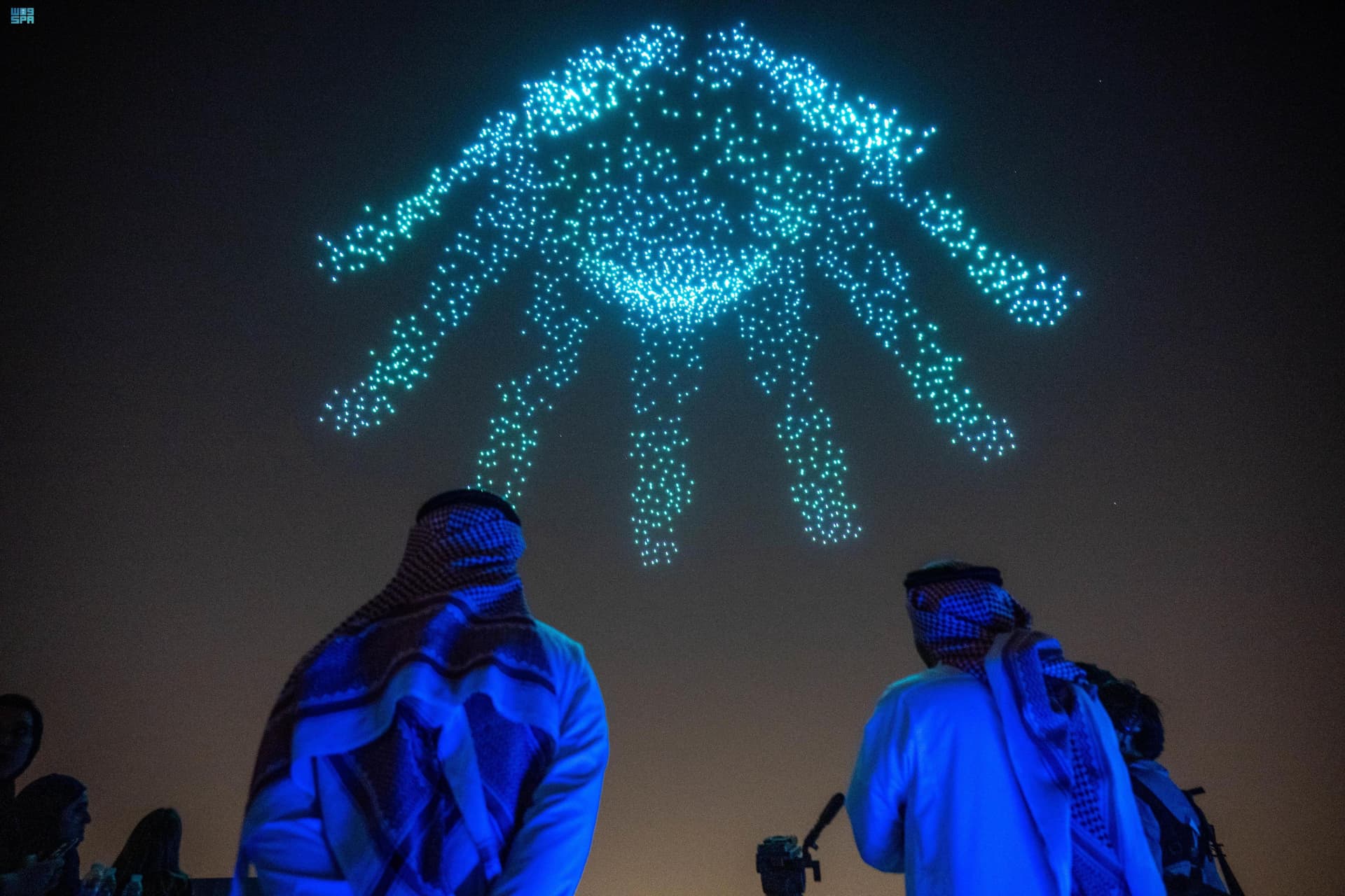 2000 طائرة درون حلقت في سماء الرياض ضمن الأعمال الفنية والإبداعية المشاركة في نور الرياض 2022
