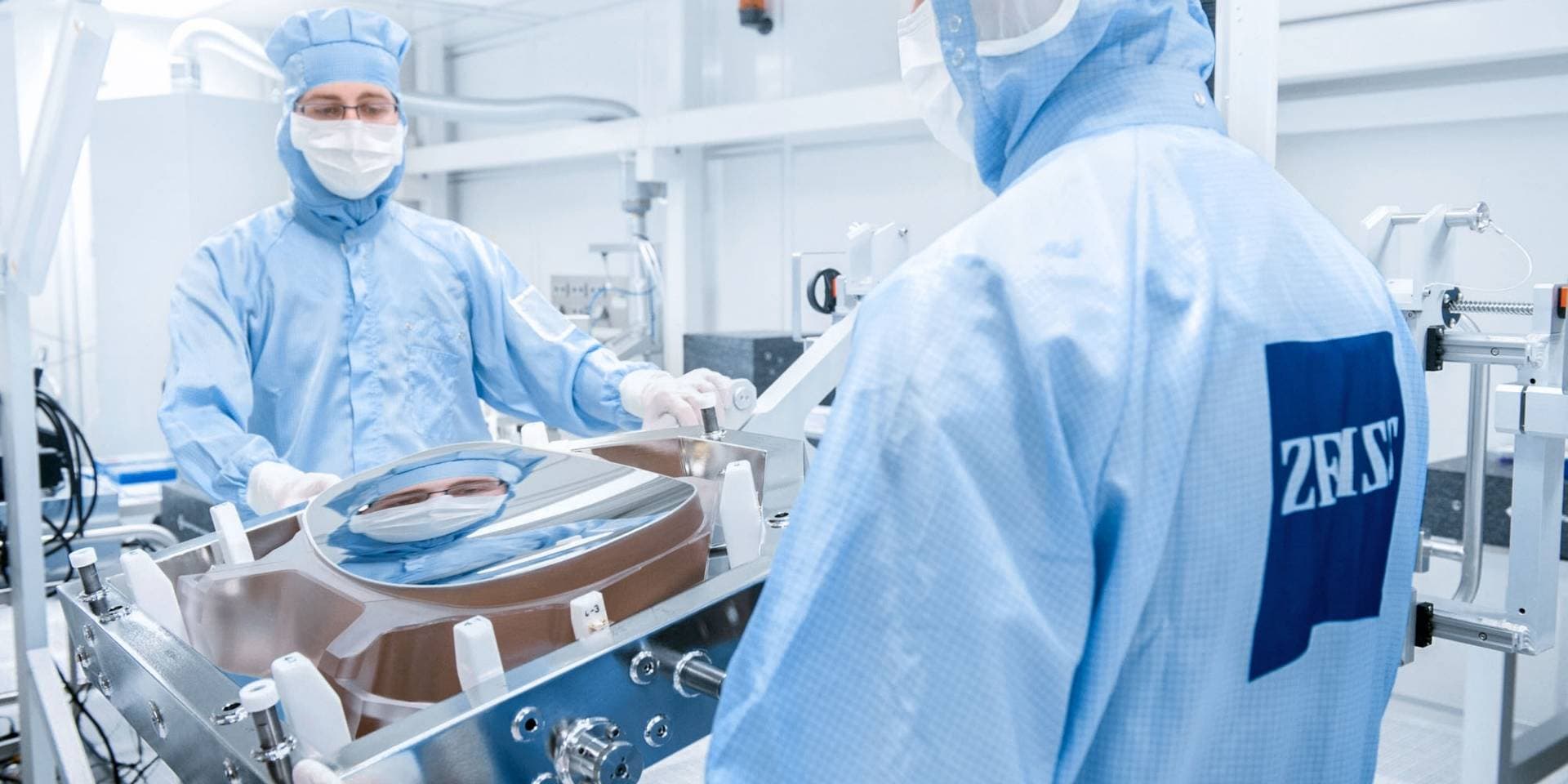 سباق الرقائق الإلكترونية العالمي .. أوروبا تجاهد للحاق بالركب