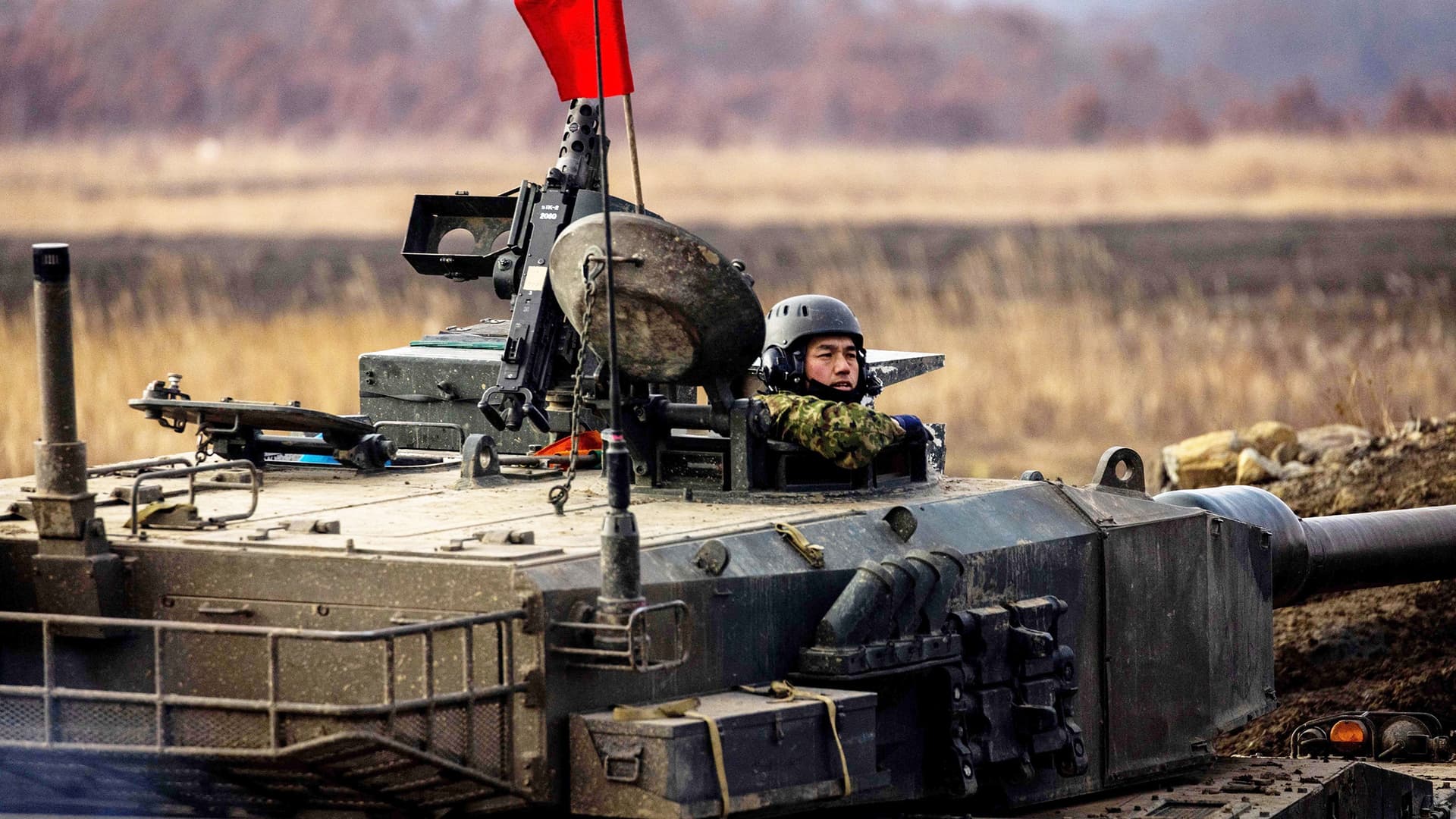 اليابان تستهدف إنفاق 318 مليار دولار في خطتها الدفاعية الخمسية الجديدة