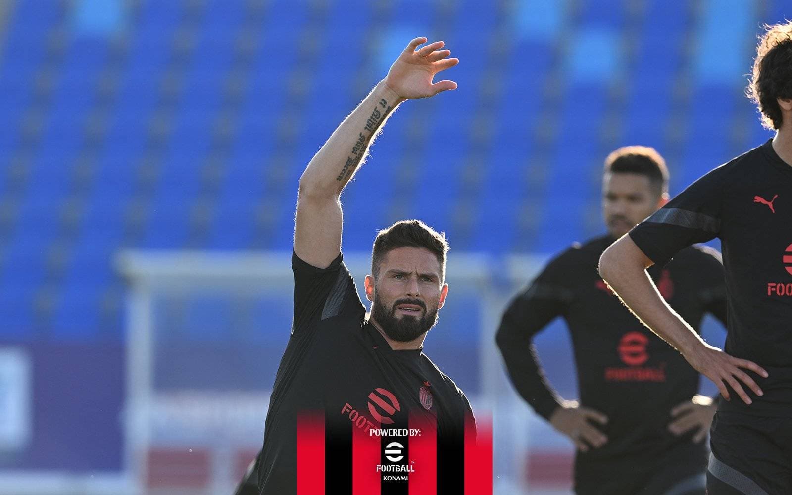 جيرو خلال تدريبات ميلان. "مركز ميلان الإعلامي"