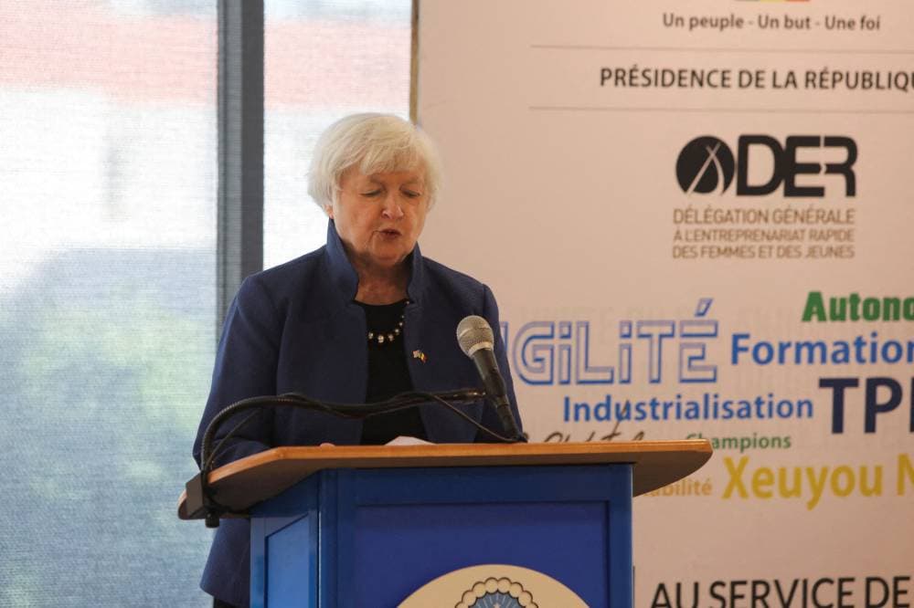 تخلف واشنطن عن سداد ديونها يهدد بأزمة مالية عالمية وتقويض الدولار