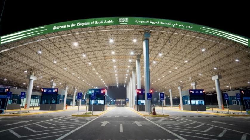 بدءا من اليوم .. الفسح خلال ساعتين في جميع منافذ السعودية الجمركية