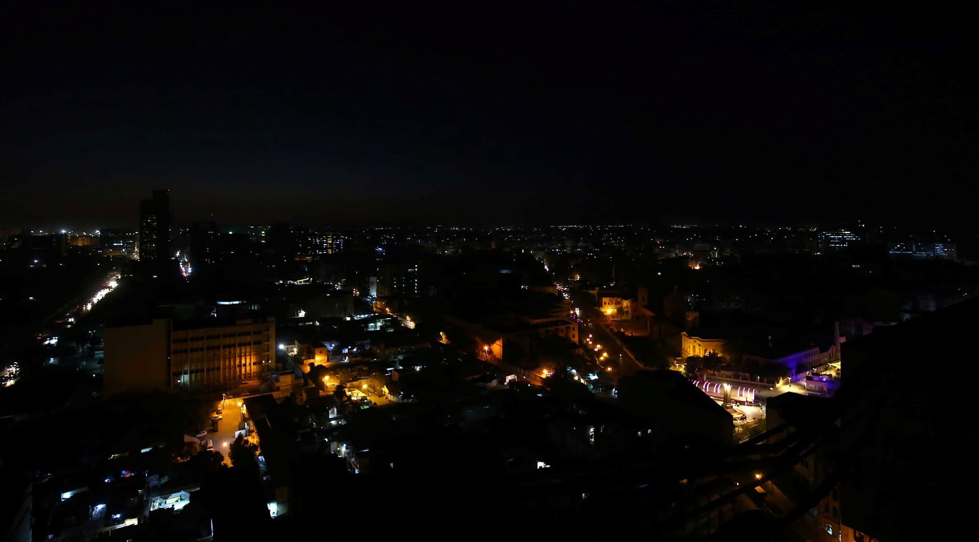 باكستان .. حياة وسط الظلام