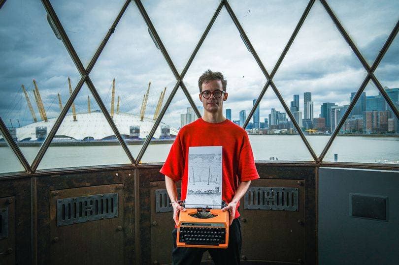 الرسام البريطاني جيمس كوك.