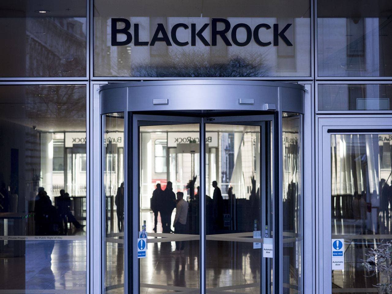 أكثر من ألف صورة للحجر الأسود ومقام إبراهيم بوضوح ٤٩ ألف ميجا بكسل