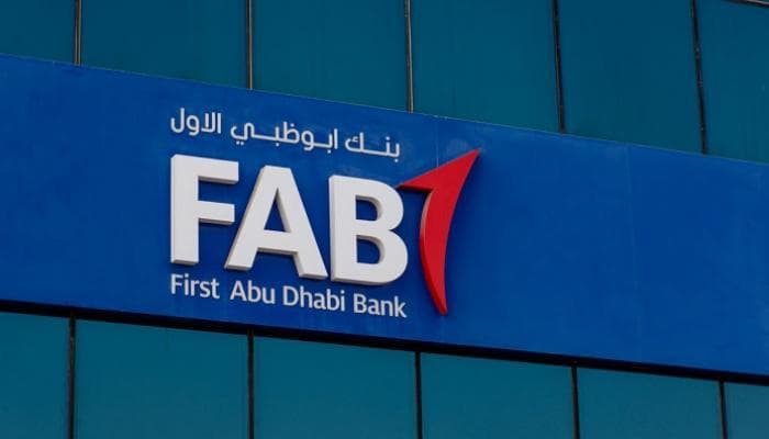 بنك أبوظبي الأول ينفي تقييمه لعرض محتمل لبنك ستاندرد تشارترد