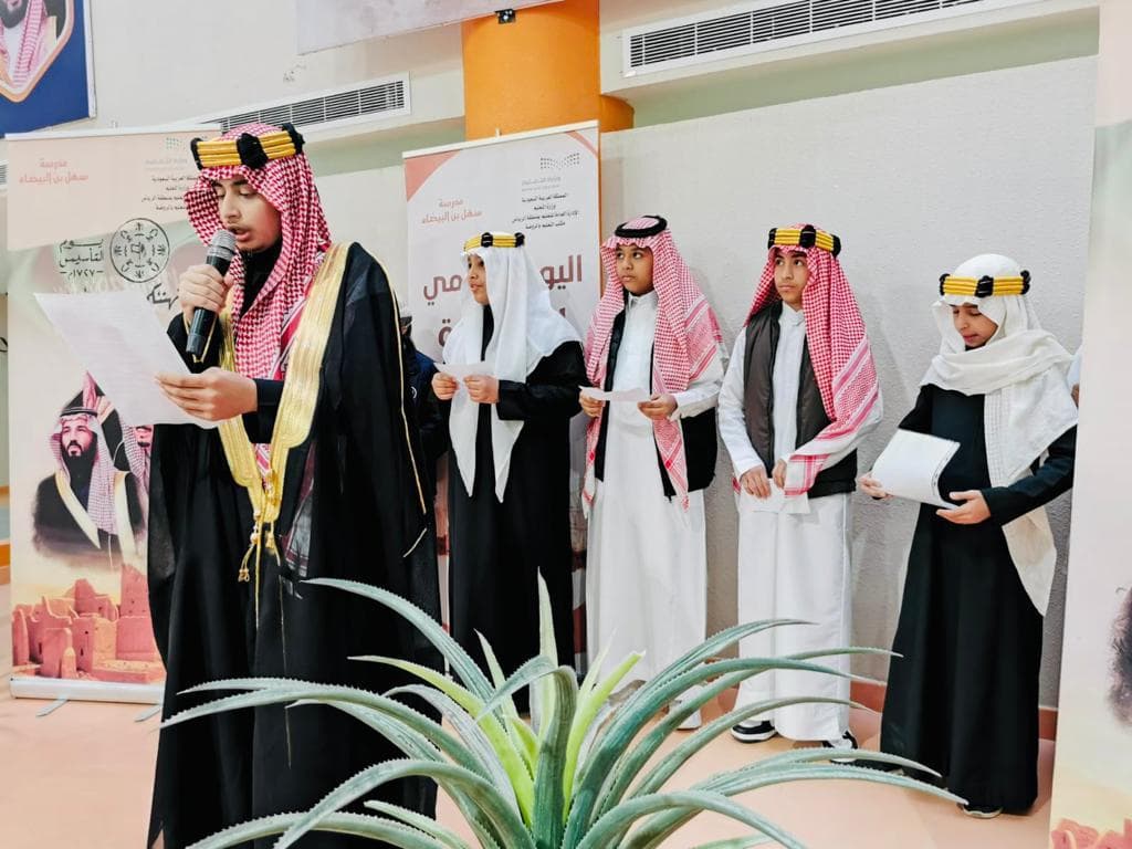 طلاب وطالبات الرياض يقدمون أجمل العروض التراثية احتفاء بيوم التأسيس