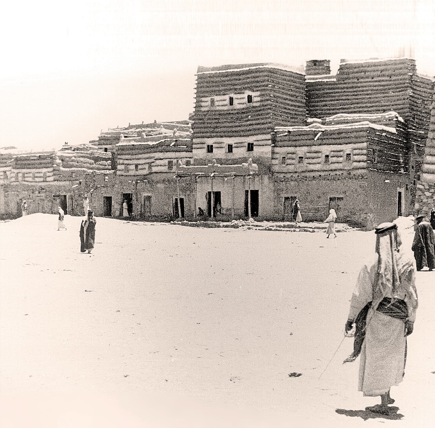 الشعر السعودي في ذكرى التأسيس .. وثيقة المجد وتجديد العهد