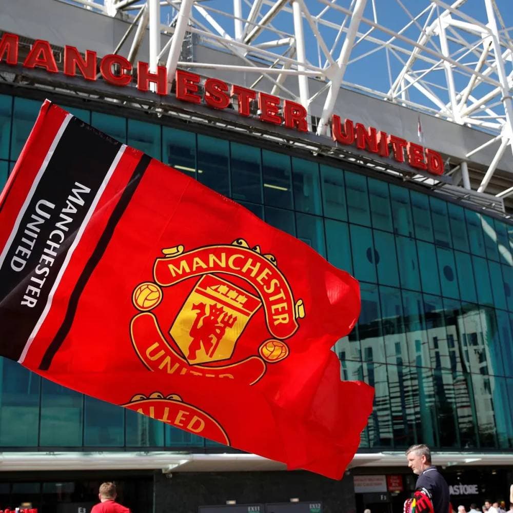 ما قيمة نادي مانشستر يونايتد حقا؟