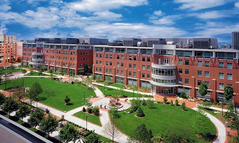 ساما يرفع بطلبي الترخيص لبنكين رقميين محليين لمزاولة الأعمال المصرفية في المملكة