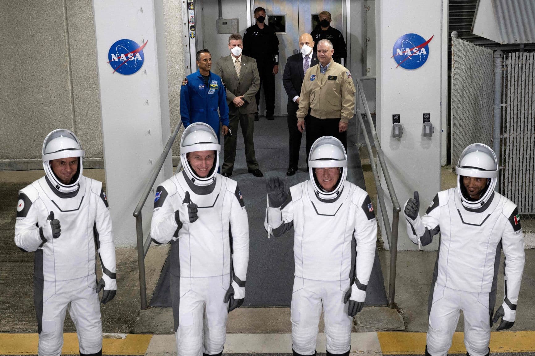 انطلاق صاروخ سبيس إكس لنقل 4 رواد فضاء إلى محطة الفضاء الدولية