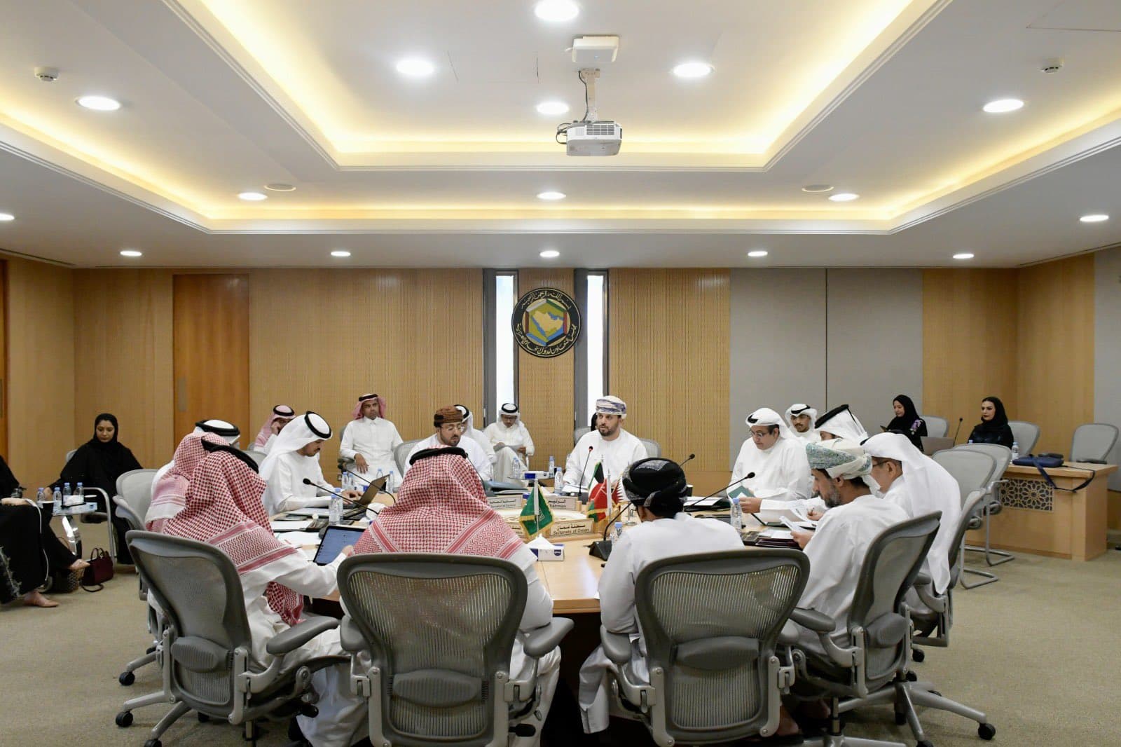 مناقشة تحديات السوق الخليجية المشتركة