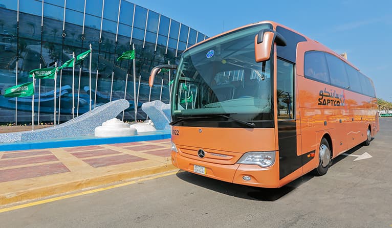 "سابتكو" توقع عقدا بـ 115 مليون ريال لتشغيل شبكة النقل العام بالحافلات في بريدة وعنيزة 