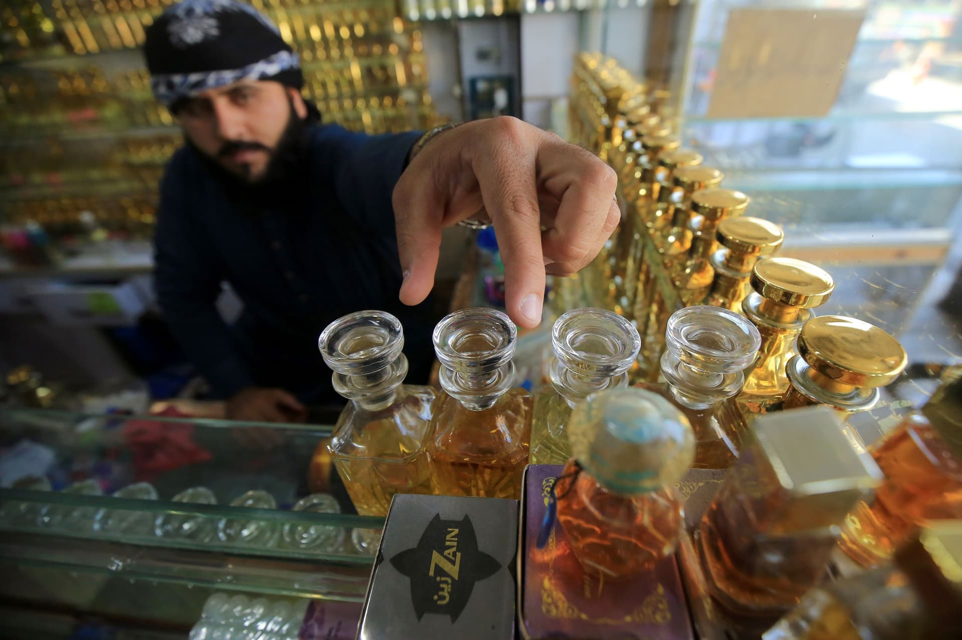 دهن العود بنكهة باكستانية