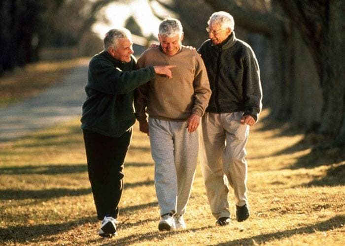 ممارسة النشاط البدني المنتظم تقلل من خطر الوفاة.