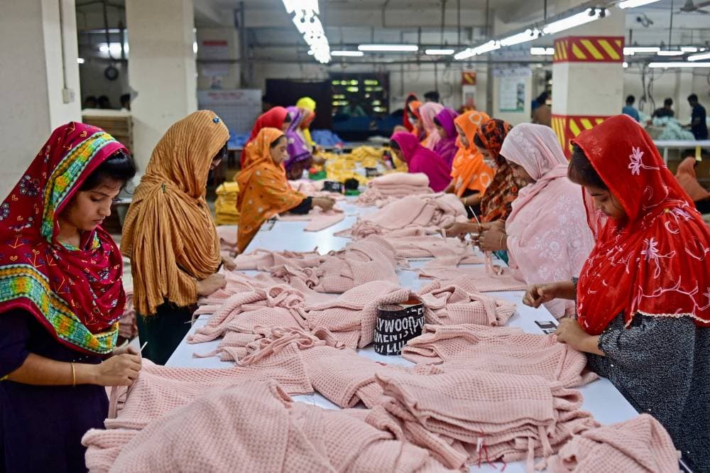 بعد 10 أعوام من كارثة «رانا بلازا» .. تحذيرات من عمليات تدقيق مزورة في مصانع بنجلادش