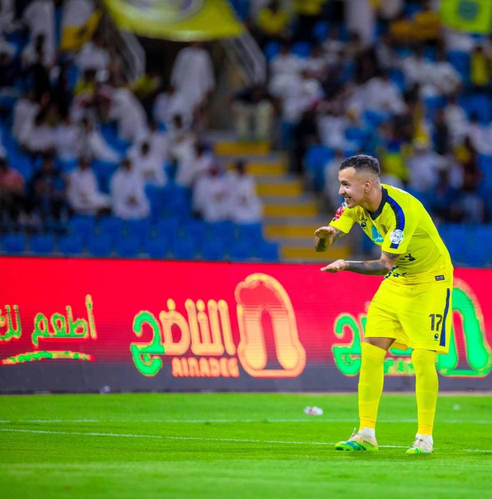 كاكو محتفلا بهدف التعاون الثاني. دوري روشن