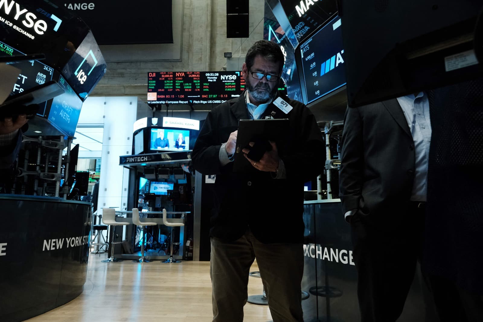 ارتفاع حاد لـ"وول ستريت" عند الإغلاق و"ناسداك" يقفز 1.7%