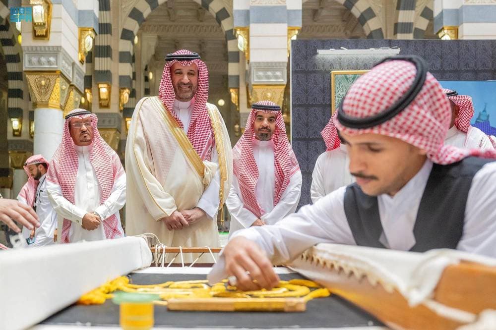 اعتبارا من الأحد.. عدم الإلزام بارتداء الكمامة في الأماكن المفتوحة وإلغاء التباعد