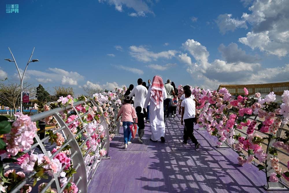 الهولنديون لا يزالون الأطول في العالم