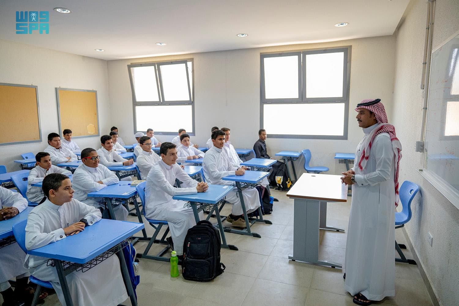 إقرار كتاب "علوم الأرض والفضاء" ضمن مسارات الثانوية في العام الدراسي الجديد