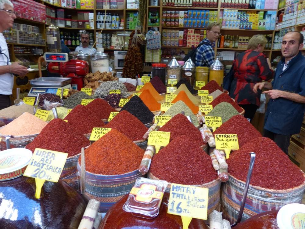 سوق مزدهرة لصناعة التوابل العالمية بقيمة 127 مليار دولار .. و"العضوية" تجذب المستهلكين